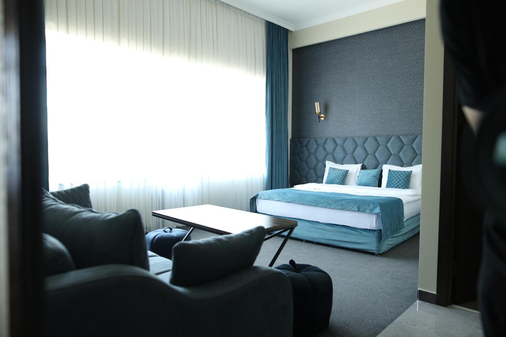 Bmg Hotel By Grigoryans Group Goris Εξωτερικό φωτογραφία
