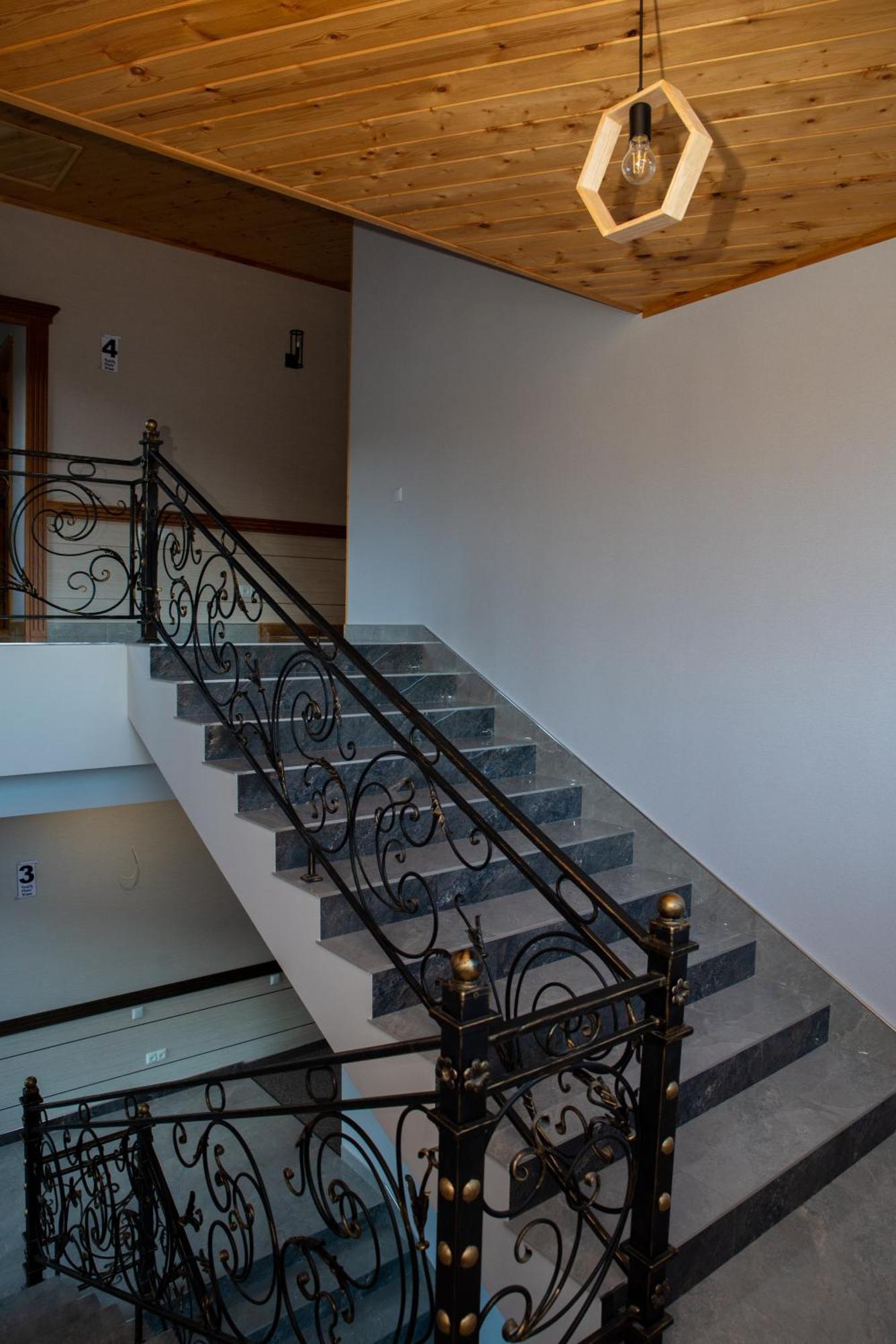 Bmg Hotel By Grigoryans Group Goris Εξωτερικό φωτογραφία